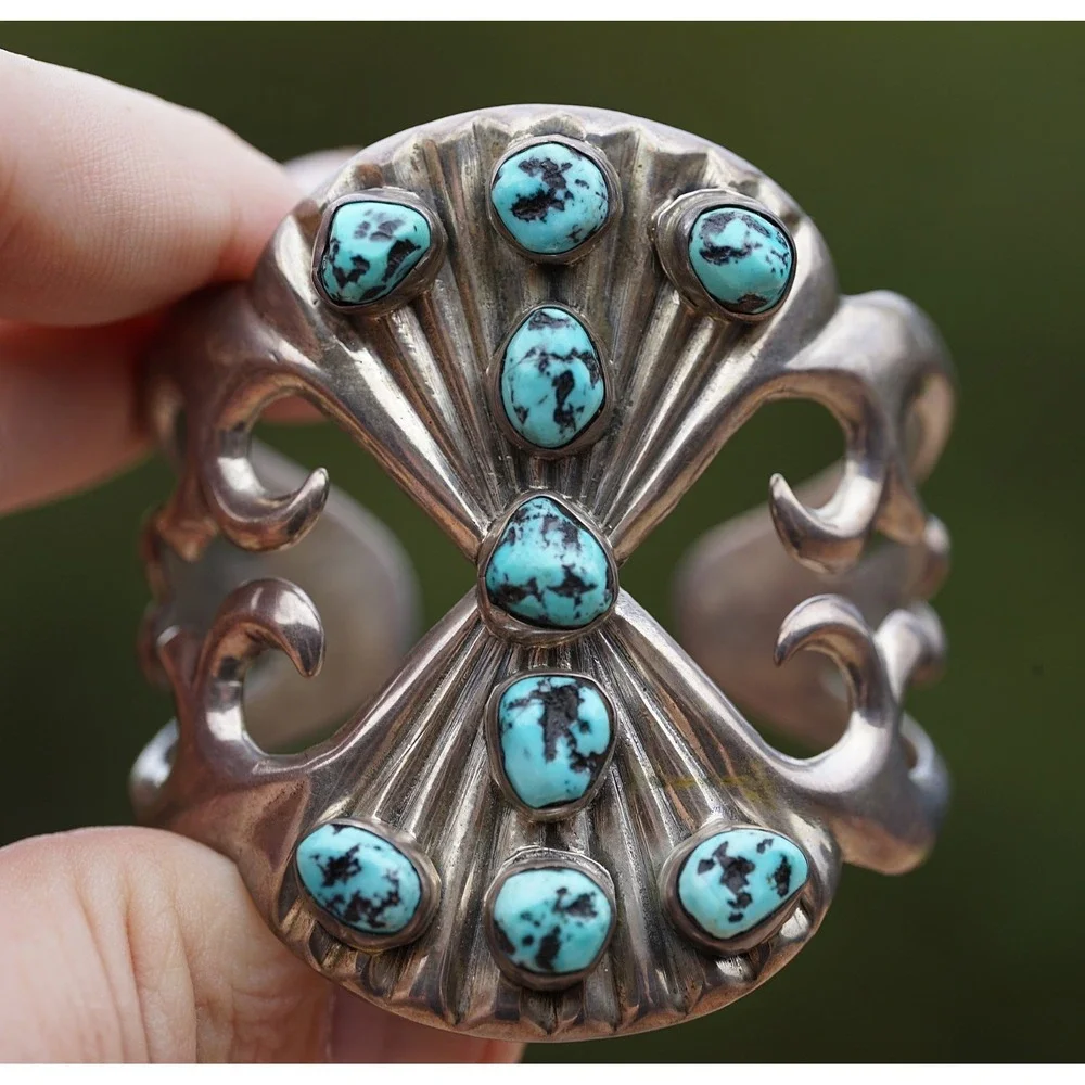 Old Pawn Navajo Native Indian Sterling Silver Turqiouse Sandcast Cuff Bracelet